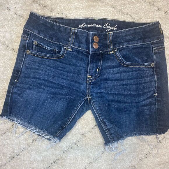 American Eagle Outfitters Pants - American Eagle Artist Stretch Denim Shorts Size 0